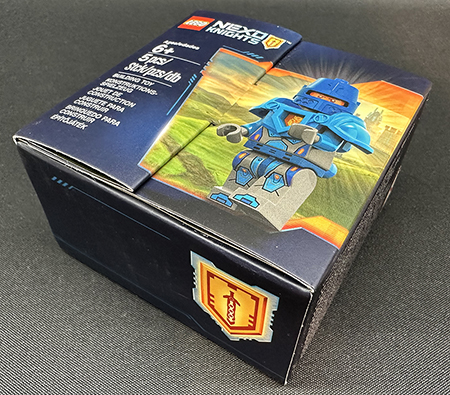 NEW in Box LEGO Nexo Knights Set Royal Guard Minifigure Exclusive